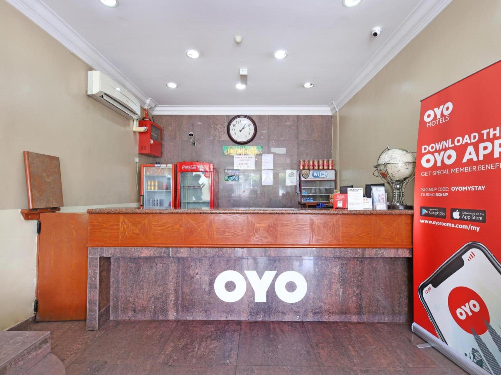 Super Oyo 447 Comfort Hotel Meru 클랑 외부 사진